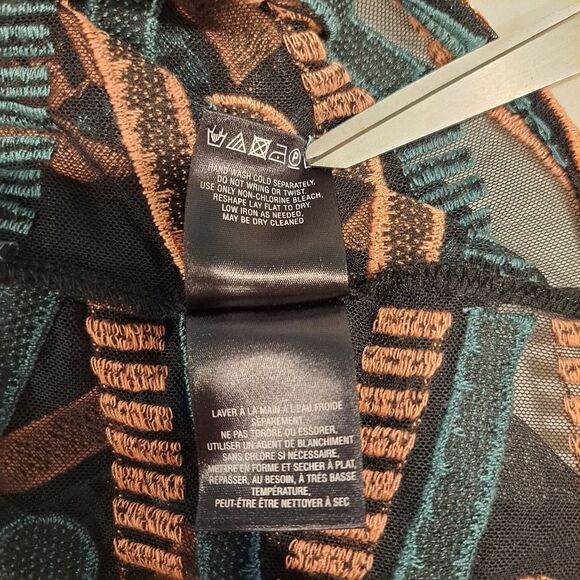 Anthropologie Akemi + Kin Embroidered Kalila Tank Blouse Pleated Geometric sz S - Picture 12 of 12